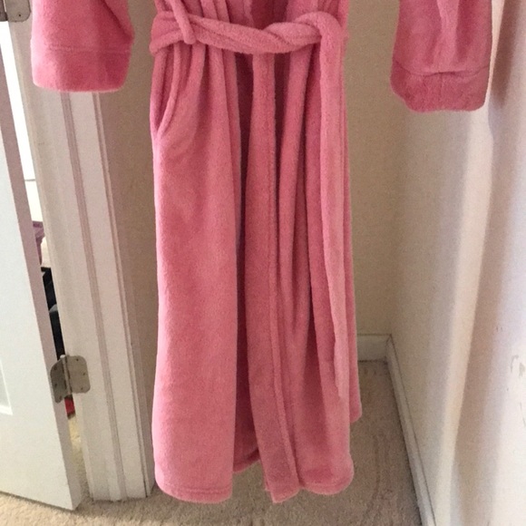 Full Length Pink Fuzzy Robe - Picture 2 of 4